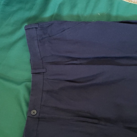 Men's Perry Ellis Shorts - Picture 2 of 8